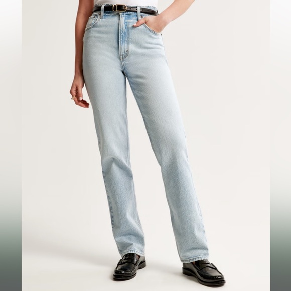 Abercrombie & Fitch Denim - Abercrombie & Fitch The 90s Straight Ultra High Rise Curve Love